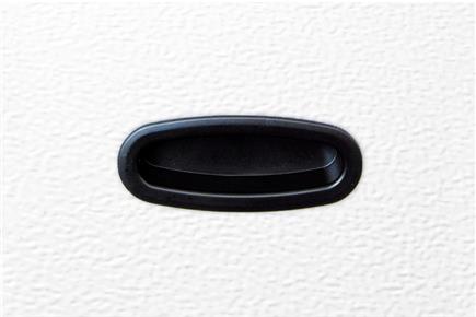 Lower lifting handle in PVC